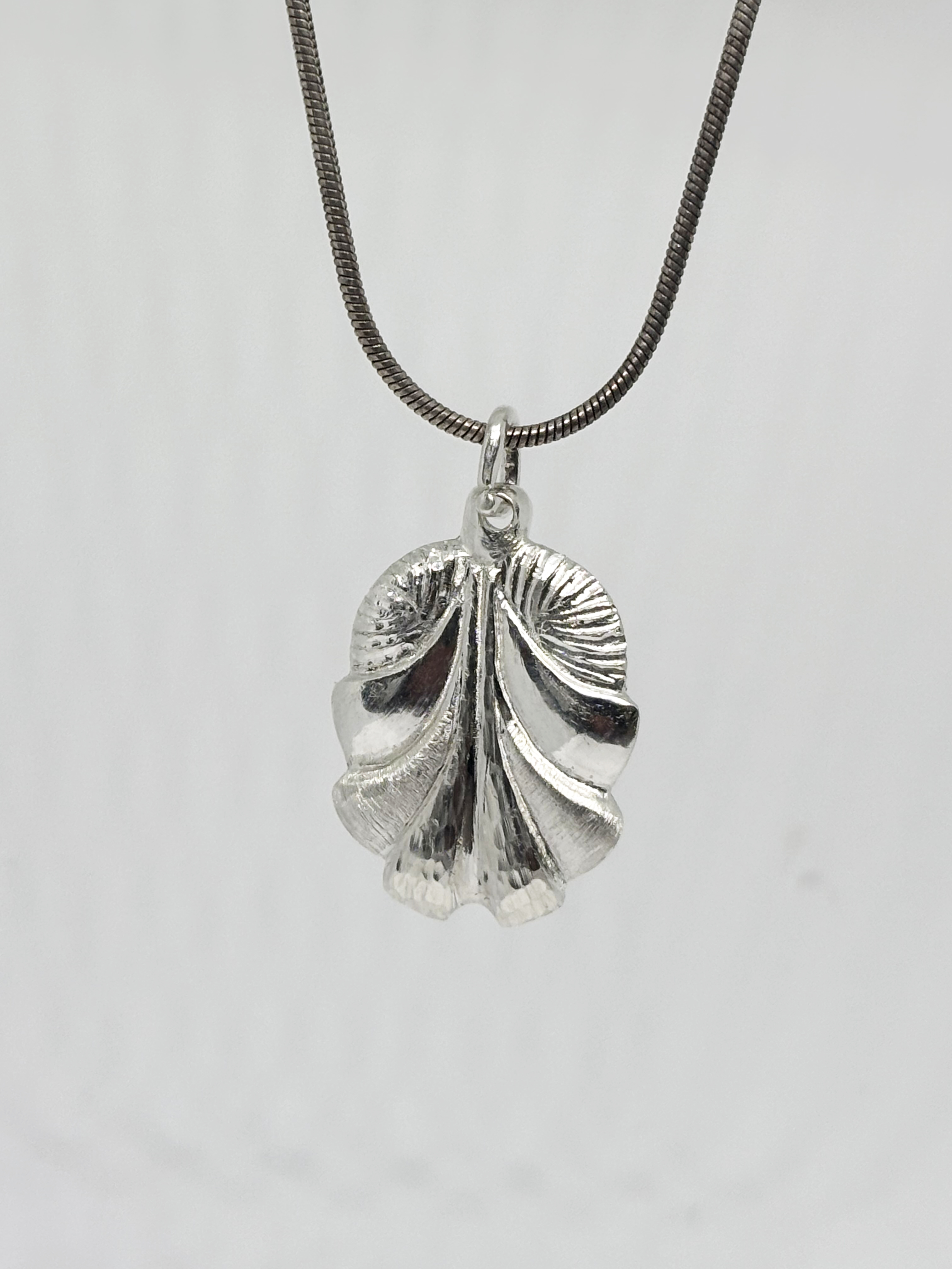 Mirror pendant view 2